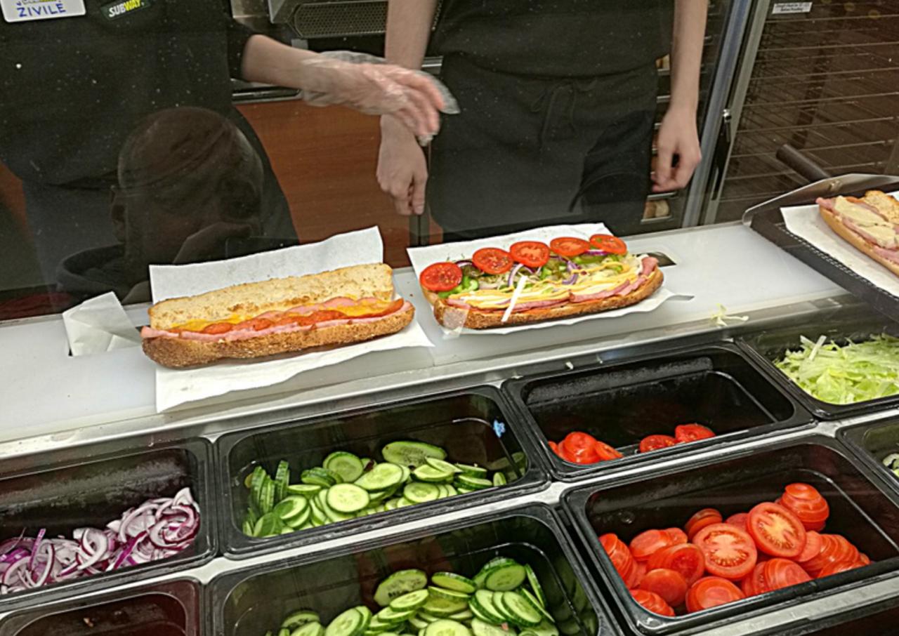 Subway в России переименуют в «Subboy»  Юрлицо, представляющее сеть фастфуда на российском рынке, подало заявку на регистрацию нового товарного знака.  ПОДПИШИСЬ — ГЕОПОЛИТИКА