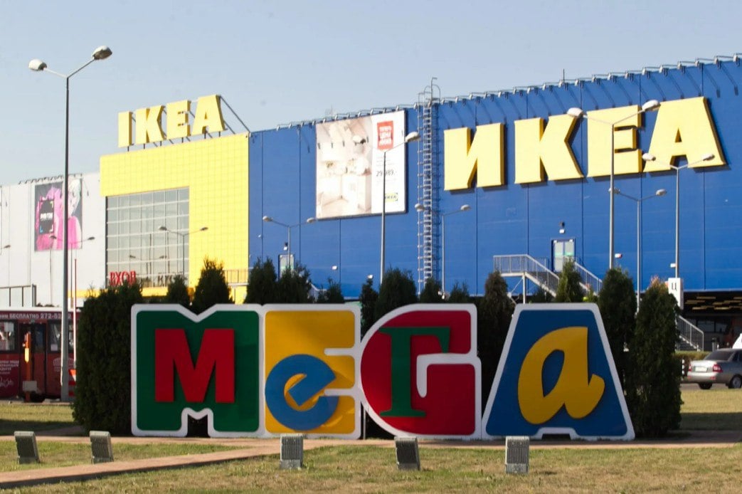 Forbes: Владелец IKEA вышел из рейтинга «королей недвижимости» в России  Общий доход 30 участников рейтинга за год вырос на 5%. Список покинули четыре многолетних резидента, среди который Ingka Centres, владеющая IKEA.  В топ-10 также вошли Enka, Gleden Invest Group, Riverstretch Trading & Investments, Crocus Group, АФК «Система», Phoenix Property Group и «Адамант».  Общий доход 30 участников рейтинга чуть превысил $7 млрд.