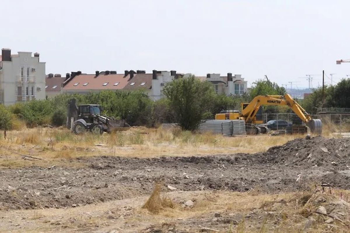 В Геленджике построят дендропарк площадью более 60 гектаров     В Геленджике начали строить дендрологический парк площадью более 60 га. Об этом в своем телеграм-канале сообщил губернатор Краснодарского края Вениамин Кондратьев.