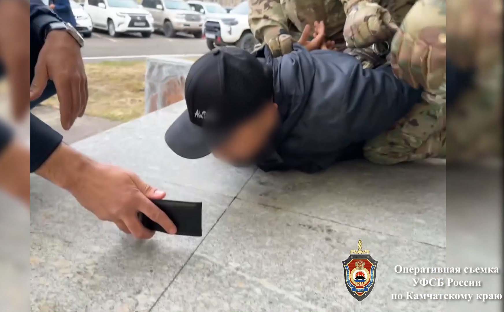 В Петропавловске задержали известного подрядчика мэрии города Его подозревают в хищении 75 миллионов на строительства парка на улице Войцешека Следователи СКР возбудили уголовное дело в отношении гендиректора и учредителя компании «СК «Развитие», которая получала крупные подряды от мэрии Петропавловска-Камчатского. Подробности по ссылке: