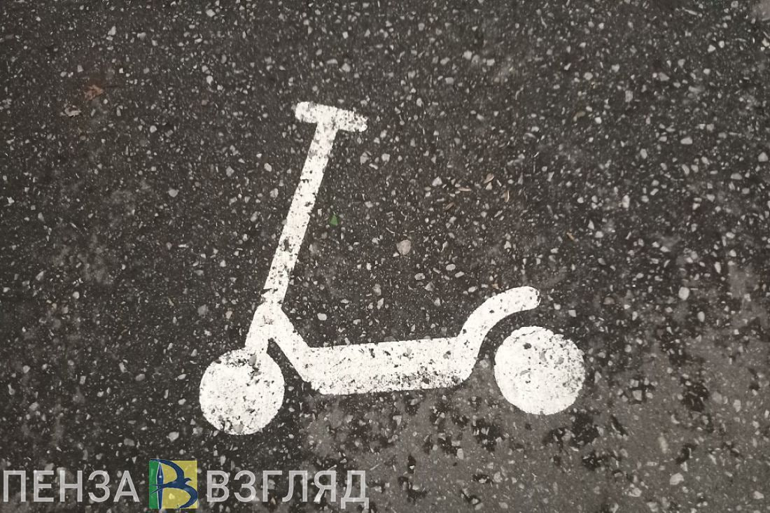 В Пензе самокатчик сбил пешехода 11 мая в 20:10 на улице Баумана в Пензе случилось дорожно-транспортное происшествие. Водитель электросамоката, мужчина 1994 года рождения, допустил наезд на женщину 1979 года рождения, которая шла пешком. В результате происшествия она получила телесные повреждения, потребовалась госпитализация в медицинское учреждение. Сотрудники полиции проводят мероприятия, направленные на установление обстоятельств аварии, сообщает пресс-служба регионального УГИБДД. -Взгляд