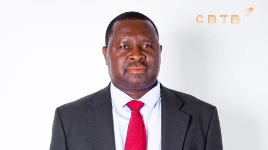 Адольф Гитлер сменил фамилию Политик из Намибии который в пятый раз победил на региональных выборах в округе Омупунджа объявил что теперь его зовут Адольф Уунона Мужчина рассказывал что имя при рождении ему дал отец который якобы не понимал его значение До 1915 года Намибия была немецкой колонией Задонатить через бота Patreon