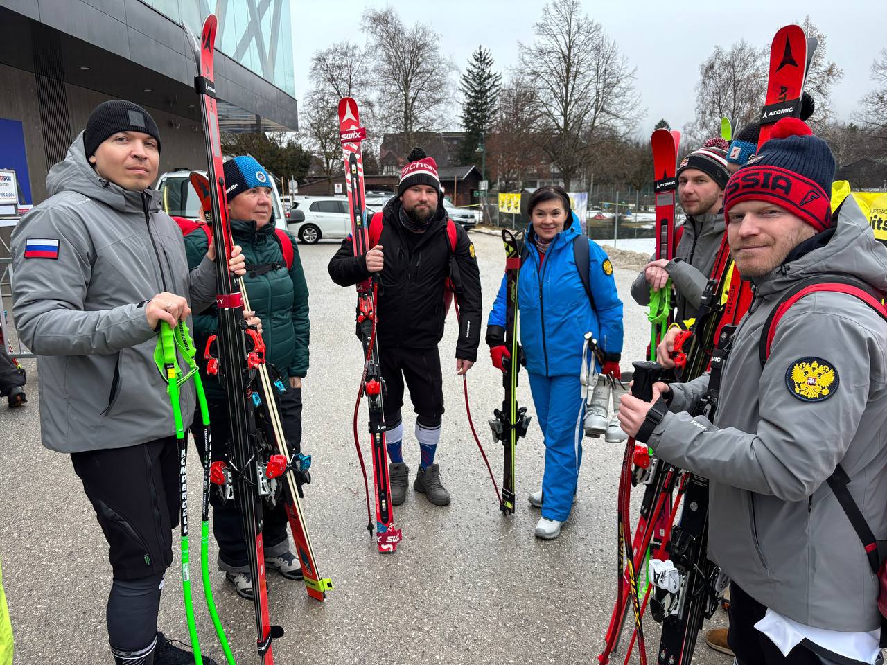 12 14 февраля горнолыжники Всероссийской федерации спорта слепых выступают на Национальном чемпионате в Хинтерштодере Австрия В состав Паралимпийской сборной команды России вошли Валерий Редкозубов лидер Евгений Героев Иван Францев лидер Дмитрий Русаков Дмитрий Шульга лидер Герман Аграновский Болеем за наших спортсменов и желаем им удачи Расписание и результаты выступления на сайте Международной федерации лыжного спорта FIS