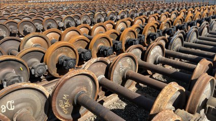 Производительность ремонта колесных пар в депо Чита вырастет на 60 На Забайкальской железной дороге ЗабЖД после модернизации открылся колесный производственный участок вагоноремонтного депо Чита Об этом сообщила пресс служба ЗабЖД Подробнее