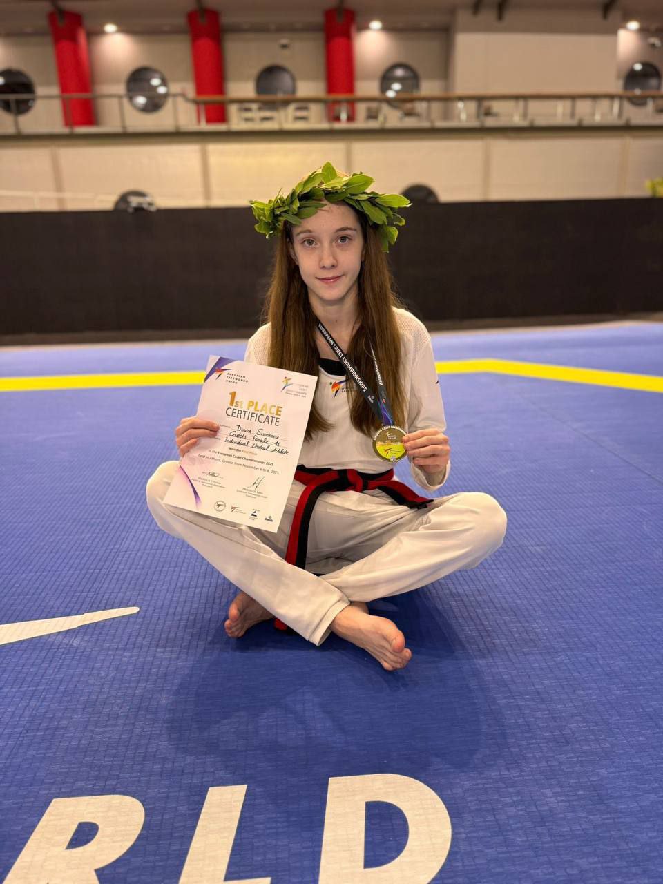 Челябинская тхэквондистка Диана Симонова стала чемпионкой первенства Европы gubernia74 ru articles society 1136822 Воспитанница челябинской спортшколы Коре Диана Симонова триумфально выступила на первенстве Европы по тхэквондо среди кадетов который проходил с 6 по 8 ноября в Афинах Греция Челябинка завоевала золотую медаль победив в весовой категории до 41 килограмма t me chgub