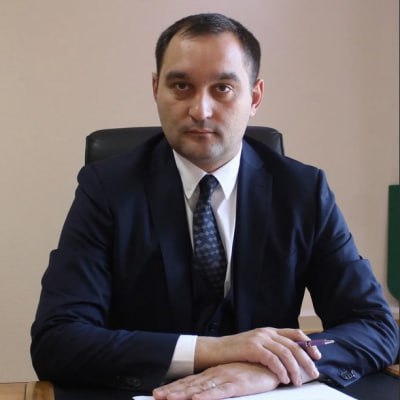 Кучно пошли: Бывшего министра образования Пензенской области Алексея Комарова задержали в Москве. Его подозревают в превышении должностных полномочий. Предварительно, речь идет о 16 миллионах рублей. На последней должности Комаров продержался две недели, после чего был уволен, тогда он занимал пост советника губернатора региона. Царьград.ТВ — Не боимся говорить правду Подпишись