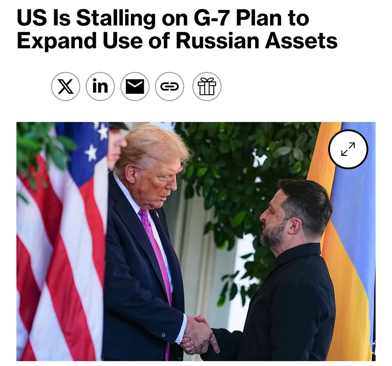 США против плана Большой семёрки уведомили ЕС что пока не будут присоединяться к инициативе по использованию замороженных активов РФ Об этом пишет Bloomberg Один из источников агентства заявил Вашингтон объяснил своё нежелание рисками для стабильности рынка По словам другого собеседника на данном этапе Штаты просто не проявляли никаких обязательств Этот шаг знаменует собой неудачу для Евросоюза говорится в статье FT ранее писала что ЕС планирует уже на этой неделе договориться использовать замороженные активы РФ для кредита Киеву Подписаться на RT ТГ Зеркало MAX