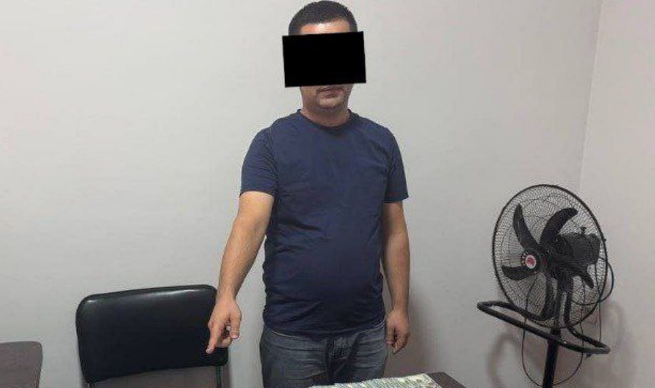 В Ферганской области возбуждено уголовное дело против сотрудника налоговой службы В Ферганской области возбуждено уголовное дело в отношении старшего инспектора отдела поддержки предпринимательства Государственного налогового управления Подробнее anhor uz news fergana 27 anhoruz Новости события мнения Мобильное приложение IOS Android
