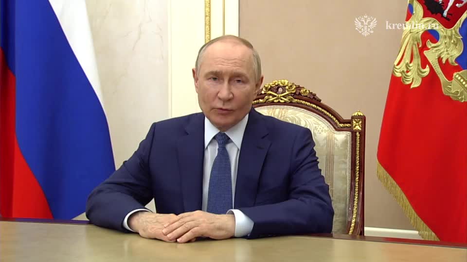 Путин поздравил сотрудников следственных органов с профессиональным праздником