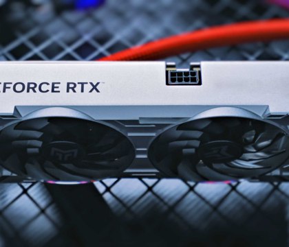 Intel ARC B580/B570 и AMD Navi 44 обгоняют GeForce RTX 4060 Ti в первых тестах — Golden Pig Upgrade  Официальный анонс видеокарт Intel ARC B580 и ARC B570 должен состояться через несколько дней, однако в сети уже появились данные о потенциальной производительности новинок. Известный инсайдер с ником Golden Pig Upgrade заявил, что данные карты и грядущие графические адаптеры AMD на базе чипа Navi 44 ориентированы на массовый сегмент рынка.  Читать далее