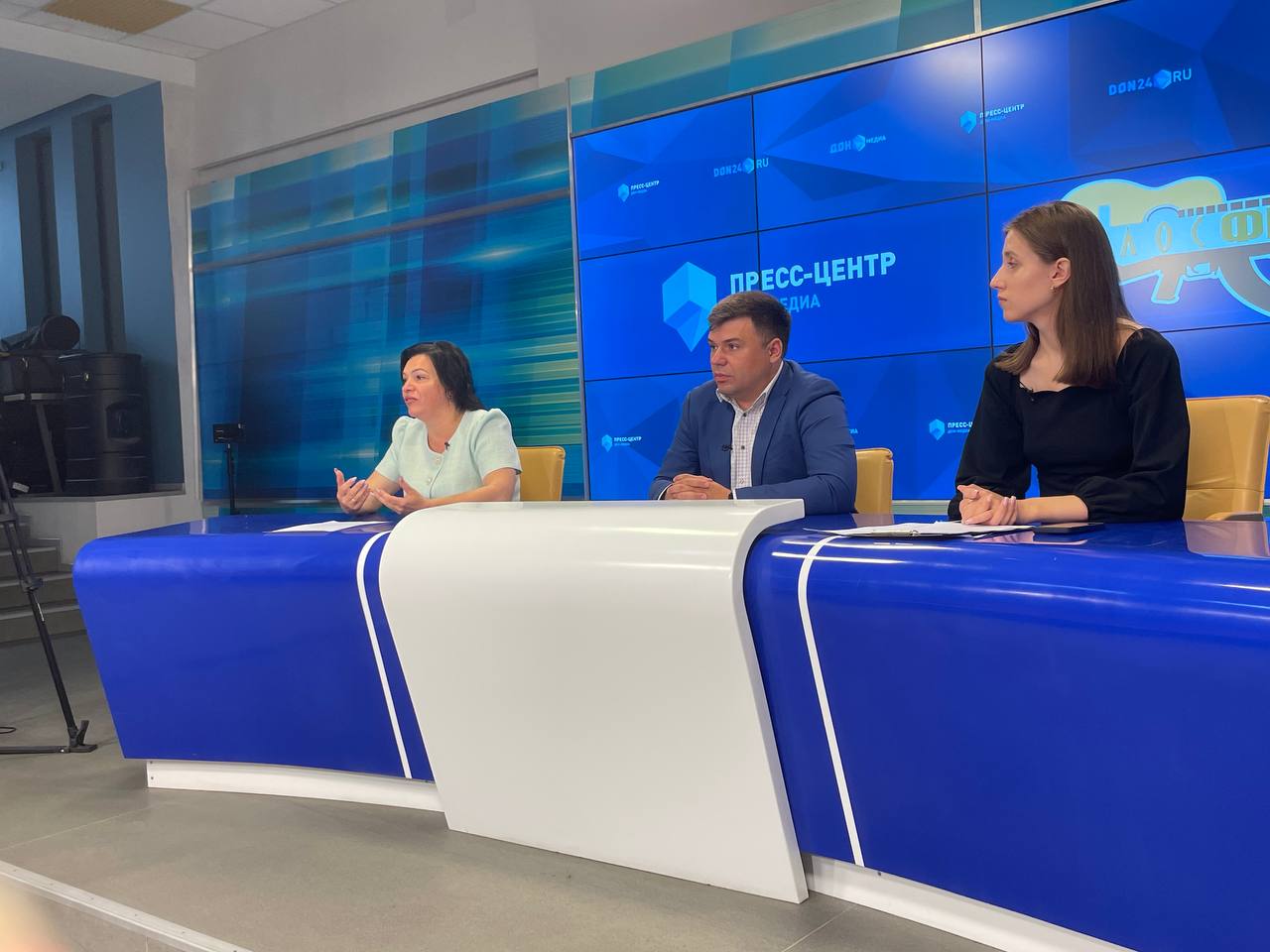 В Ростове пройдет II Всероссийский фестиваль современной военной песни «Голос фронта». Об этом сообщил директор АНО «Центр медиастратегий» Марк Быков. В этом году фестиваль-конкурс проходит в рамках Года защитника Отечества и празднования 80-летия Победы в Великой Отечественной войне. Открытие мероприятия состоится 22 августа - в День Государственного флага России. Продемонстрировать свой творческий потенциал может каждый вне зависимости от возраста. Для участия приглашают авторов-исполнителей, творческие коллективы, а также участников и ветеранов СВО, владеющих исполнительскими навыками. Подписаться Прислать новость