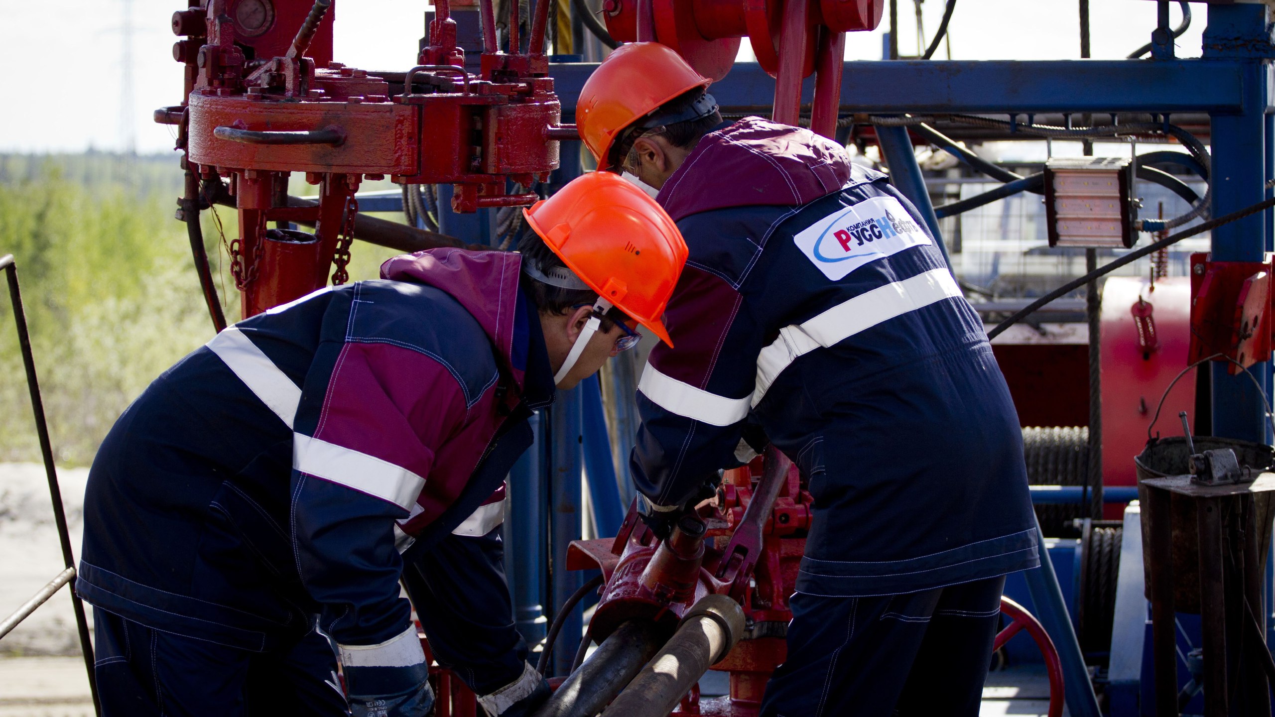 РуссНефть НК #RNFT OCN International DMCC вышла капитала «Русснефти» Дубайская OCN International DMCC вышла из числа акционеров «Русснефти», продав свои 16,33% компании. OCN International DMCC стала владельцем пакета в «Русснефти» после выхода из капитала нефтекомпании структуры швейцарского трейдера Glencore. Источник: kommersant.ru