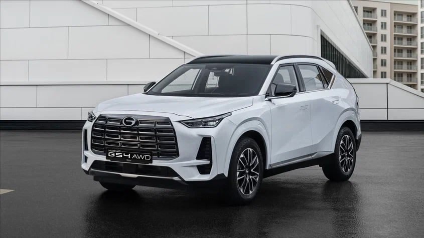 Раскрыто оснащение полноприводного GAC GS4 для России Такая модификация кроссовера получит 19 дюймовые диски электропривод багажной двери панорамную крышу и люк ремни безопасности с динамической блокировкой и функцию предупреждения о непристёгнутых ремнях на втором ряду электронный детский замок на задних дверях аудиосистему с шестью динамиками вместо четырёх у переднеприводного GS4 а также функцию складывания боковых зеркал Полноприводный GS4 предложат с двухлитровым двигателем 231 л с и восьмиступенчатым автоматом Продажи стартуют в сентябре autoruonline
