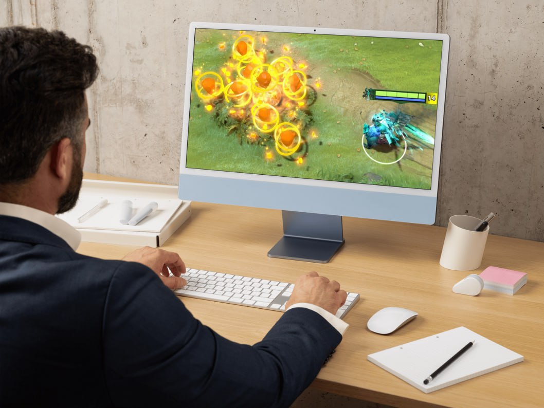 Сотрудники госорганов Кыргызстана примут участие в кибертурнире по Dota 2 и CS2 Впервые в Кыргызстане состоится кибертурнир для сотрудников государственных органов Gov.Games. Об этом сообщила 24.kg организатор мероприятия Бермет Самсалиева. Gov.Games станет площадкой для развития цифровых навыков и командной работы среди сотрудников госучреждений. В турнире примут участие команды, сформированные из IT-специалистов различных ведомств. Участникам предстоит соревноваться в популярных дисциплинах — Dota 2 и Counter-Strike 2 CS2 . Призовой фонд турнира составит $20 тысяч, а также победителей ждут современные гаджеты и ценные призы. Команды будут состоять из пяти человек, при этом от одного ведомства допускается не более двух команд — по одной на каждую игру. Онлайн-этап стартует 3 июня, а финалы пройдут 14 июня в Бишкеке на площадке IT Hub TechnoPark. Зрители смогут следить за ходом турнира в прямом эфире на YouTube. Регистрация команд откроется 26 мая и продлится до 2 июня. Участие возможно только после внутреннего отбора и официальной регистрации.