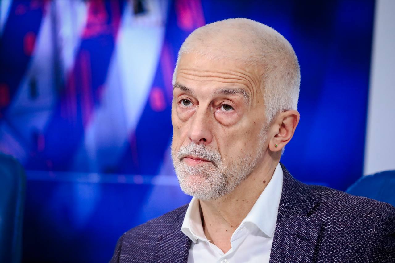Режиссер Эдуард Бояков занял пост художественного руководителя московского Театра на Малой Ордынке сообщила пресс служба столичного департамента культуры Евгений Герасимов которого сменил на посту Бояков сосредоточится на общественной деятельности и стратегическом управлении Театром Сатиры Фото Roman Naumov URA RU Global Look Press Картина дня в телеграм канале РБК
