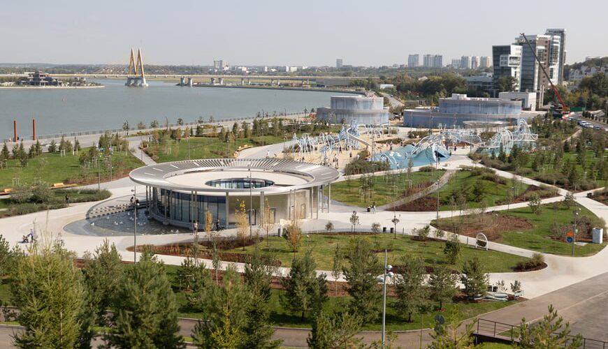 Прокуратура просит остановить работу детского парка «Елмай» в Казани из-за нарушений Выяснилось, что парк работает без определенного собственника, а его имущество не оформлено должным образом. Это стало причиной обращения прокуратуры в суд с административным иском о передаче парка на баланс города Казани. Прокурор направил ходатайство в суд о приостановлении работы парка до устранения выявленных нарушений. В настоящее время суд рассматривает заявление прокуратуры. KazanFirst в бот