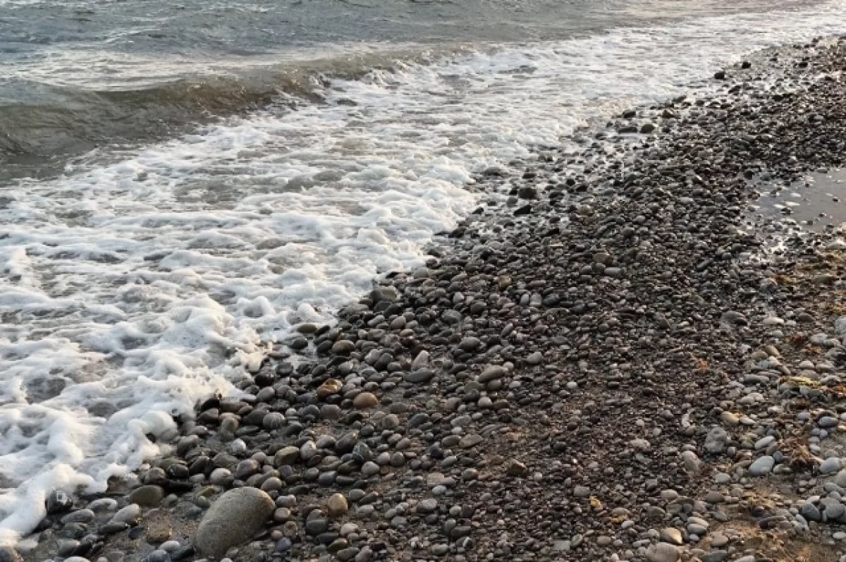 Между Сочи и Трабзоном с 8 декабря начнет курсировать паром Seabridge После достижения взаимопонимания между министерствами транспорта и иностранных дел России и Турции согласия руководства Федерального агентства Росморречфлот и уполномоченных на то органов паром Seabridge возобновляет регулярные дважды в неделю пассажирские перевозки между городами Сочи и Трабзон с 8 декабря сего года сказал директор по развитию морской инфраструктуры Черноморского союза промышленников и предпринимателей Сергей Туркменян Он отметил что на первый рейс предусмотрены хорошие скидки Мы в Мах АиФ Краснодарский край в ТГ