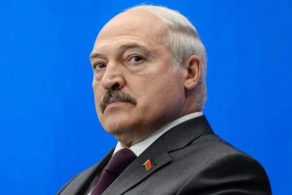 Лукашенко заявил, что 18 октября провел переговоры с представителями западных стран.   Он уточнил, что на переговорах «богатейшие страны были представлены».