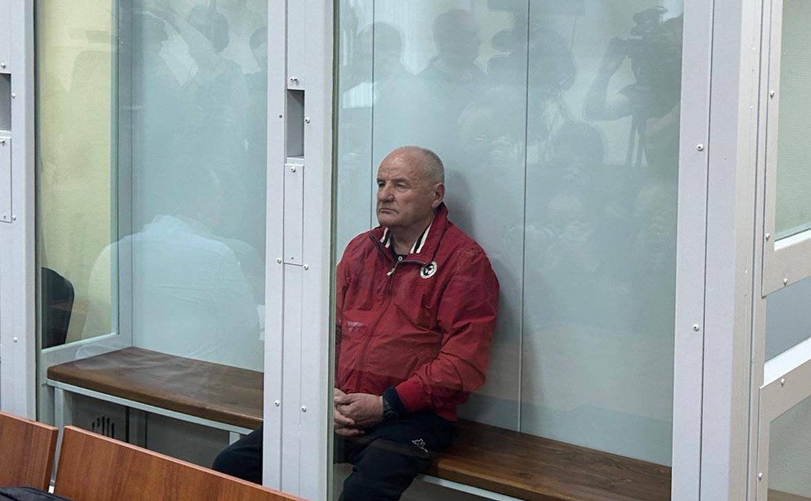 Экс-замминистра обороны Попов госпитализирован из СИЗО Лефортово в городскую больницу, — сообщил адвокат. Подписывайся на «Базар» --------------------------------- YouFast VPN™ Купить крипту AML бот