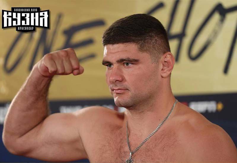 Боец из Калмыкии Олег Попов сразится в финале PFL Сегодня ночью в Америке состоится грандиозный финал PFL World Tournament 10 в тяжёлом весе Наш земляк Олег Попов рекорд 21 2 сойдется в клетке с Александром Романовым 19 3 Для Олега это второй шанс завоевать желанный титул после того как в прошлом году он уступил в финале Минспорт Республики Калмыкия уверен Это будет не просто бой это будет битва характеров мастерства и воли к победе Прямая трансляция okko sport sport live event matches of the day okko sport sport live event matches of the day Читайте новость на сайте РИАКалмыкия РеспубликаКалмыкия