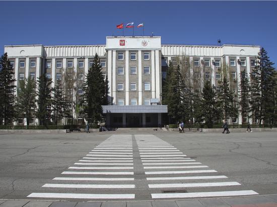 В Верховный совет Хакасии внесли законопроект, который предполагает переход к одноуровневой системе местного самоуправления. В случае принятия документа прямые выборы глав городов и районов в республике отменят.  Сейчас в Хакасии восемь районов и пять городов республиканского подчинения. Глав этих муниципалитетов выбирают на прямых выборах. Авторы законопроекта предлагают заменить существующую систему на модель с муниципальными округами, которые создадут в границах нынешних районов.  Инициаторами изменений выступили 11 депутатов фракции «Единая Россия».  Подробнее – на Бабре  #красноярск