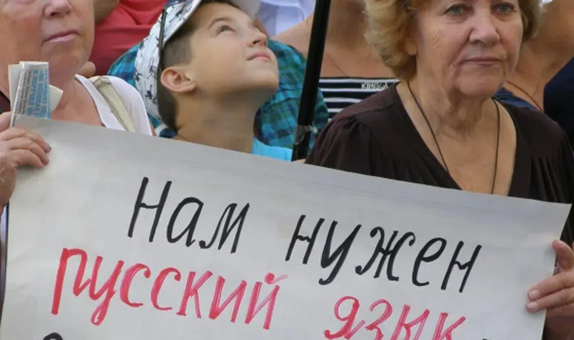 Парламент Молдовы одобрил в первом чтении проект Кодекса об организации и деятельности учреждения который среди прочего запрещает политический туризм и обязывает народных избранников говорить на румынском языке на пленарных заседаниях Законопроект возмутил оппозицию которая покинула зал заседаний в знак протеста против цензуры PAS Как бывший депутат Парламента я прекрасно понимаю смысл этих мер PAS боятся не языка они боятся критики и любого инакомыслия Боятся своего народа Сегодня они отключают микрофоны депутатам которые представляют русскоязычное население завтра начнут лишать прав целые регионы Хотя и это уже происходит прямо на наших глазах отметила в своем комментарии по поводу данного закона Марина Таубер бывший депутат парламента  Подпишись на ГРТ