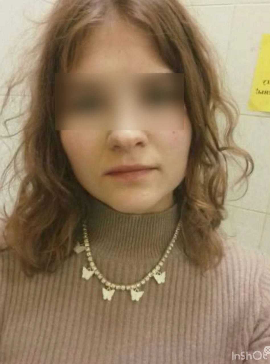 Похищенную нижегородскую студентку Варвару Панину нашли! Оказалось, что ее удерживали в квартире на улице Молдагуловой в Москве. Похитителей задержали. Как пишет Telegram-канал «Осторожно, Москва», с девушки требовали 18 тысяч долларов и подвергали ее сексуальному насилию. - Подпишись