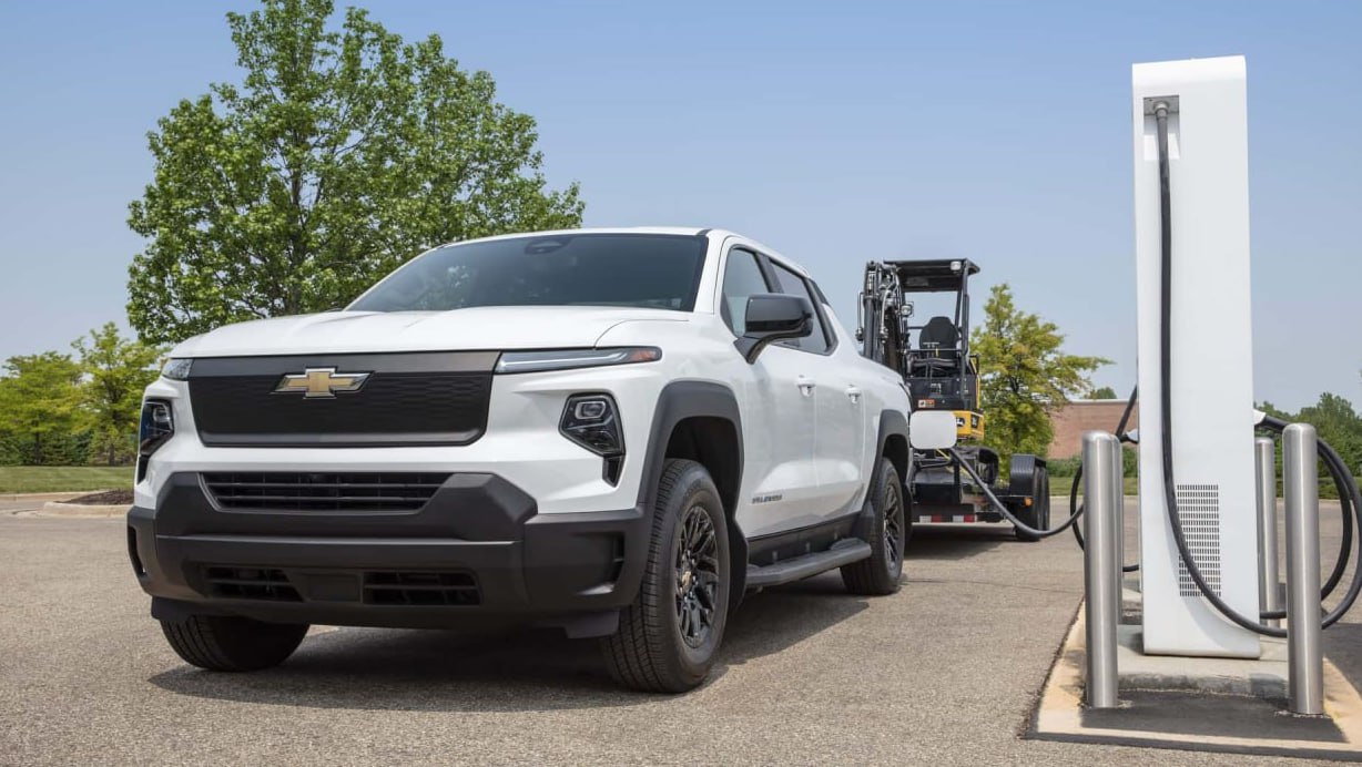 Ford GM и Stellantis теряют 50 млрд из за падения рынка электрокаров Автогиганты понесли совокупные убытки в 50 млрд после резкого снижения продаж электромобилей В сентябре 2025 года в США перестала действовать налоговая льгота на 7 500 что привело к падению продаж в четвёртом квартале на 30 Потери всех трёх концернов связаны с крупными инвестициями в электромобили за последние годы autonews youtube