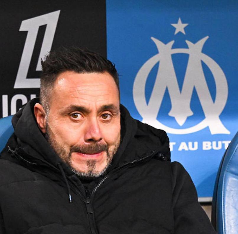 Роберто Де Дзерби уволен с поста главного тренера Марселя Фабрицио Романо   Спортс в Max