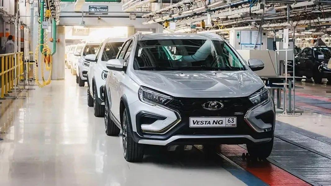 С 1 июня АвтоВАЗ вводит новые кредитные программы на свои автомобили. Об этом сообщил «Русский автомобиль», в распоряжении которого оказалась соответствующая презентация. Новые кредитные программы распространяются на весь модельный ряд — Lada Granta, Vesta, Largus, Niva и Aura с исключениями для некоторых модификаций . Предложение с минимальной процентной ставкой — всего 0,01%, но в таком случае первоначальный взнос должен составлять не менее 50% стоимости автомобиля. Такой вариант финансирования может охватывать год или два. #новости