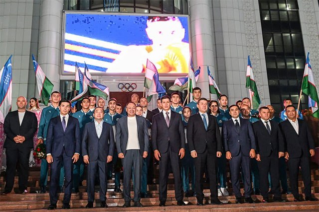 Спортсменам добившимся высоких результатов на чемпионатах мира вручены автомобили BYD и денежные премии Спортсмены и их тренеры показавшие высокие результаты на чемпионатах мира по боксу тяжёлой атлетике гребле на байдарках и каноэ были награждены президентскими подарками English O zbek tilida Ўзбек тилида На русском iOS Android