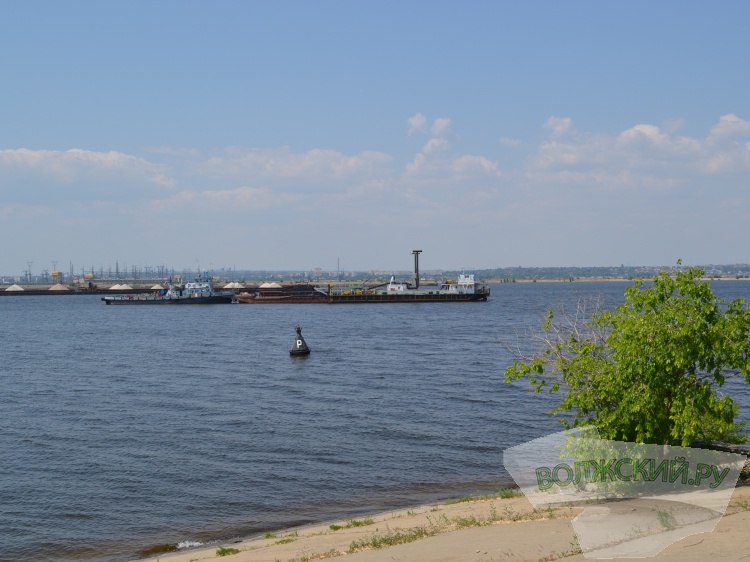Волгоградский арбитраж не стал взыскивать миллионы с недобросовестного подрядчика, недочистившего Ахтубу  Арбитражный суд Волгоградской области отказал в удовлетворении исковых требований ГКУ ВО «Дирекция водохозяйственного строительства» к ЗАО «Строительное Монтажное Управление-4» о взыскании неосновательного обогащения.  Напомним, ГКУ ВО «Дирекция водохозяйственного строительства» и Волгоградская межрайонная природоохранная прокуратура обратились в суд с двумя самостоятельными исками о взыскании более 60 миллионов рублей с подрядной организации, занимавшейся расчисткой реки Ахтубы на территории Волжского. Подрядчик сильно затянул сроки и так и не завершил расчистку 10-километрового участка реки.   Подробнее на Волжский.ру: