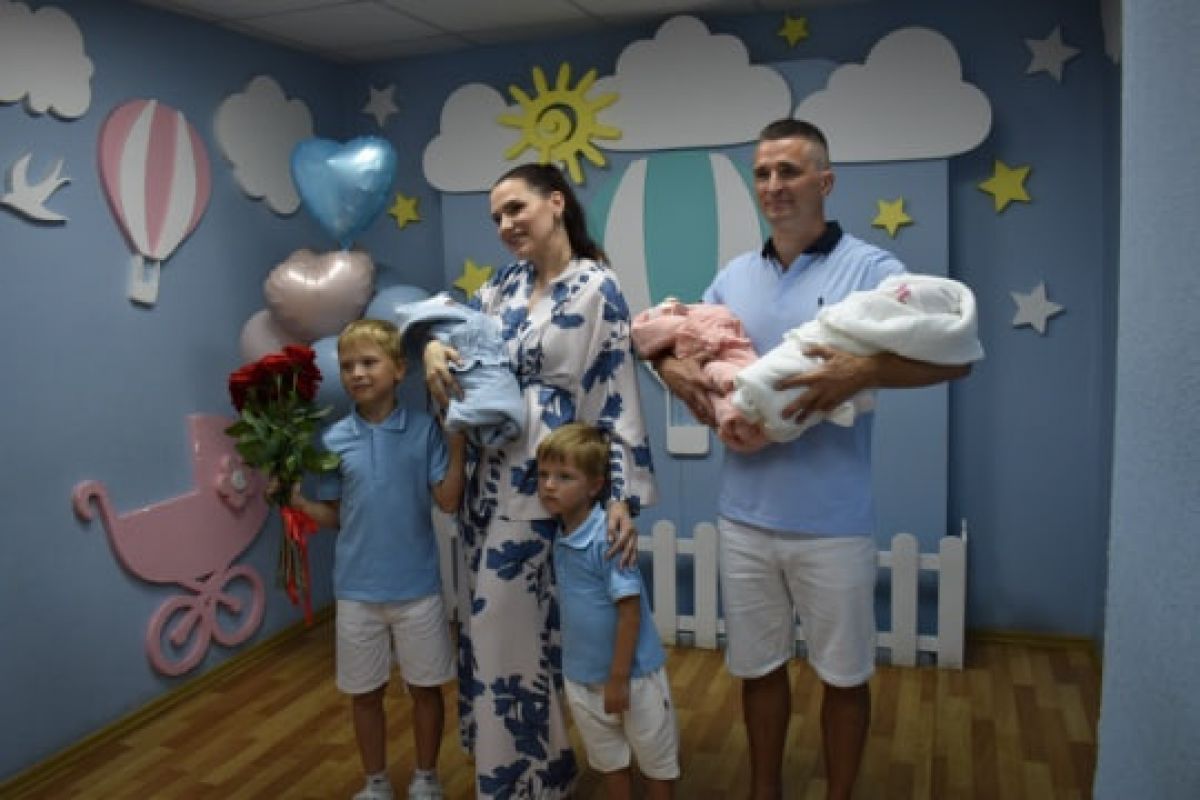 Вторая за текущий год тройня родилась во Владимирской области   newsvladimir ru fn 1752288 html Во Владимирском областном перинатальном центре поделились радостной новостью в нашем регионе родилась вторая за год тройня   Прислать новость Подписаться   Мы в MAX