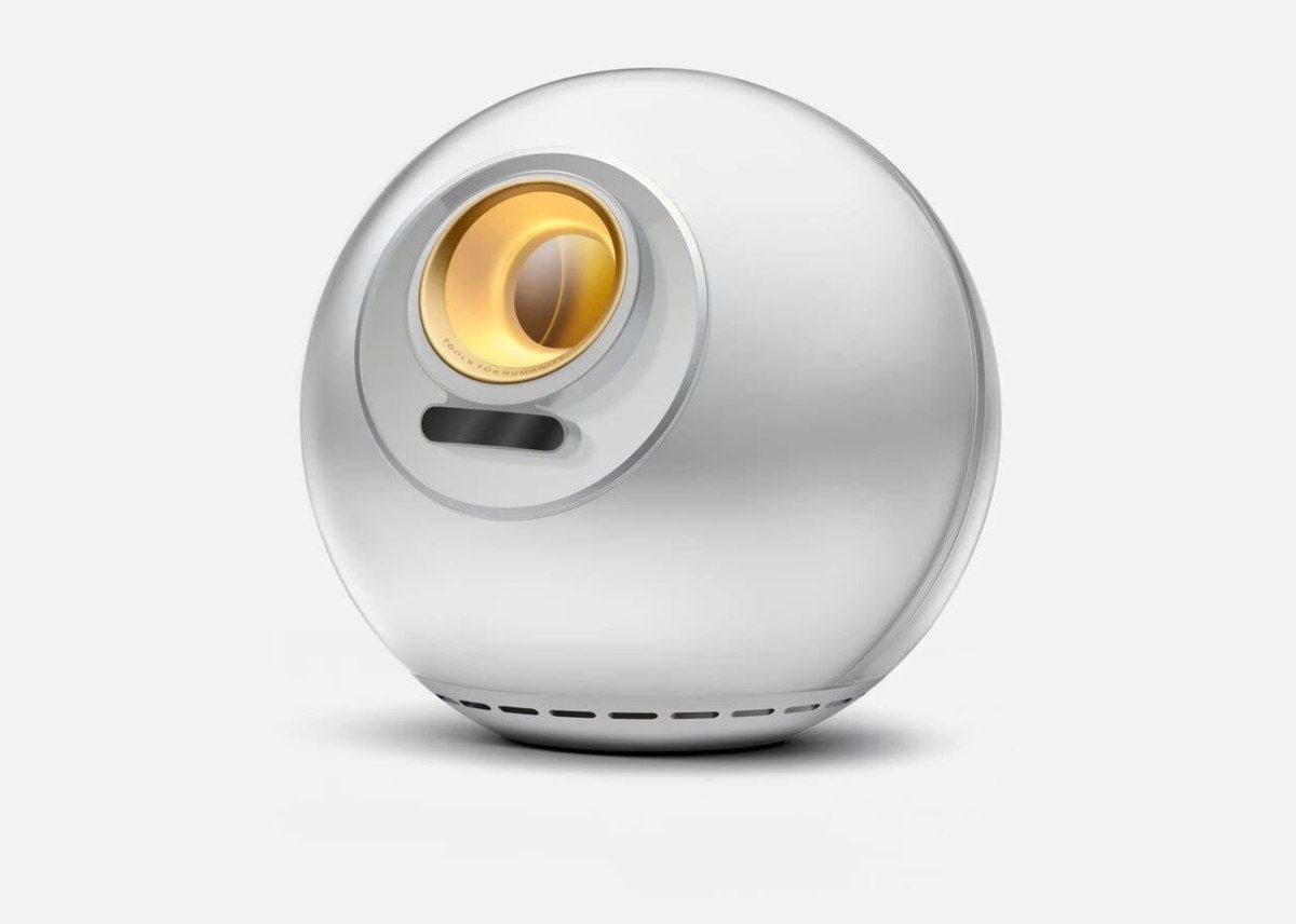 Стартап World Сэма Альтмана собирающий биометрию с радужной оболочки глаз добавил в приложение зашифрованные чаты и возможность отправки криптовалюты Принцип работы чатов напоминает мессенджер Signal vc ru crypto 2647233