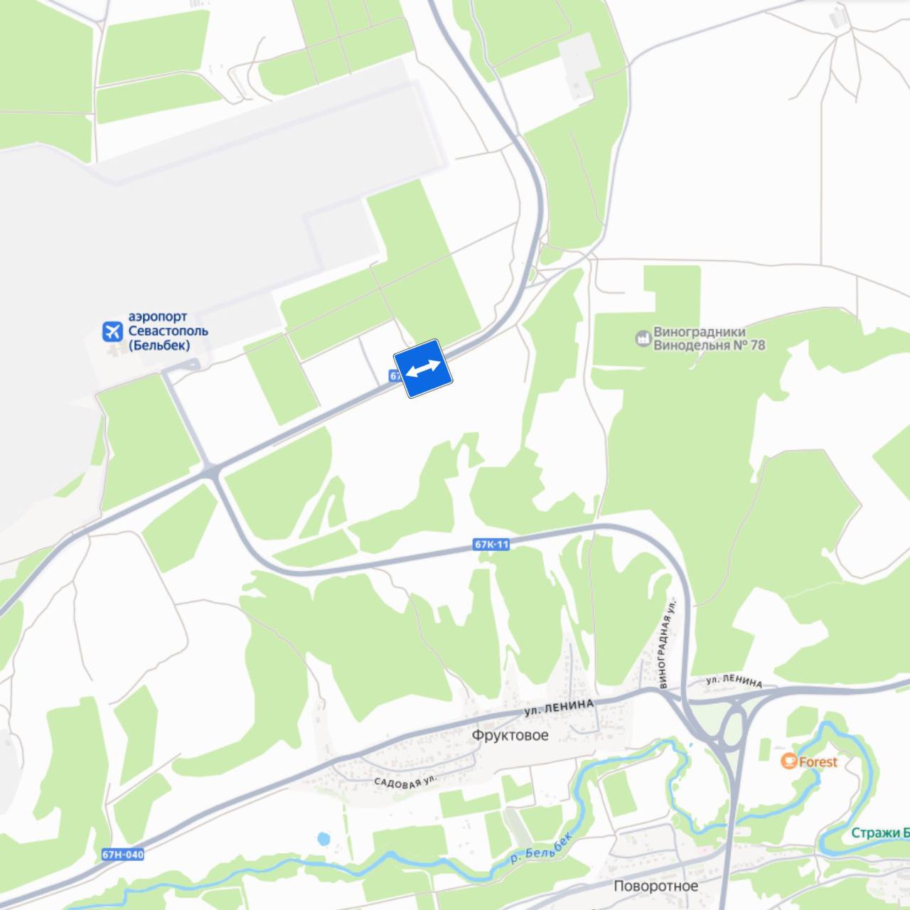 На подъезде к поселку Кача введут реверсивное движение Частичное ограничение движения будет действовать в течение трех дней 18 19 и 20 декабря Это необходимо для проведения ремонтно восстановительных работ на комплексе весогабаритного контроля Работы будут проводить поочередно на каждой из полос движения В связи с этим будет организовано реверсивное движение Призываем учитывать данную информацию при планировании своего маршрута