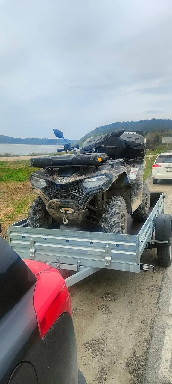 Два человека пострадали в ДТП с квадроциклом на трассе Охотское — Мальково Авария произошла в воскресенье, 25 мая, в шесть вечера на 8-м километре автодороги. По предварительным данным, 38-летний водитель не справился с управлением и съехал вправо по ходу движения квадроцикла. В результате сам водитель и его 39-летний пассажир получили травмы. Эхо Сахалина. По сути о событиях на островах.