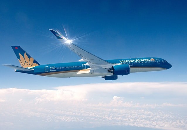 Утечка данных клиентов Vietnam Airlines Vietnam Airlines сообщила об утечке персональных данных через платформу партнёра Хакеры выставили на продажу 23 миллиона записей включая имена телефоны и e mail Компания утверждает что платёжная информация не затронута и советует клиентам сменить пароли и остерегаться фишинговых писем безопасность технологии авиация бизнес