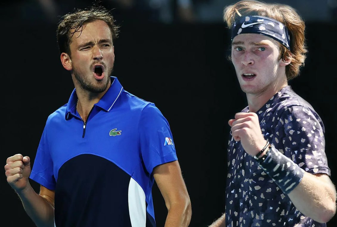 Медведев и Рублев вышли во 2 й круг Australian Open Соперником Даниила в первом круге был нидерландец Йеспер де Йонг Встреча продолжалась 2 часа 55 минут и завершилась со счетом 7 5 6 2 7 6 7 2 Андрей менее чем за 2 часа справился с итальянцем Маттео Арнальди 6 4 6 2 6 3