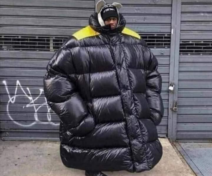 Извините что долго не постили Надували пуховик А теперь к новостям Премьера Дышать Каз канаты В российских школах планируют сократить часы изучения иностранных языков Дом Гуревича 1881 года не признали памятником культурного наследия В Татарстане запустился музыкальный лейбл TATMusic на нем вышел первый релиз В Казанском цирке появились места для людей передвигающихся на инвалидных колясках МЧС рекомендует не выходить на улицу без необходимости из за приближения морозов В Галерее современного искусства презентуют социокультурный проект посвященный благотворительному центру Приют человека Киномакс IMAX устроит спецпоказ фильма Апокалипсис сегодня