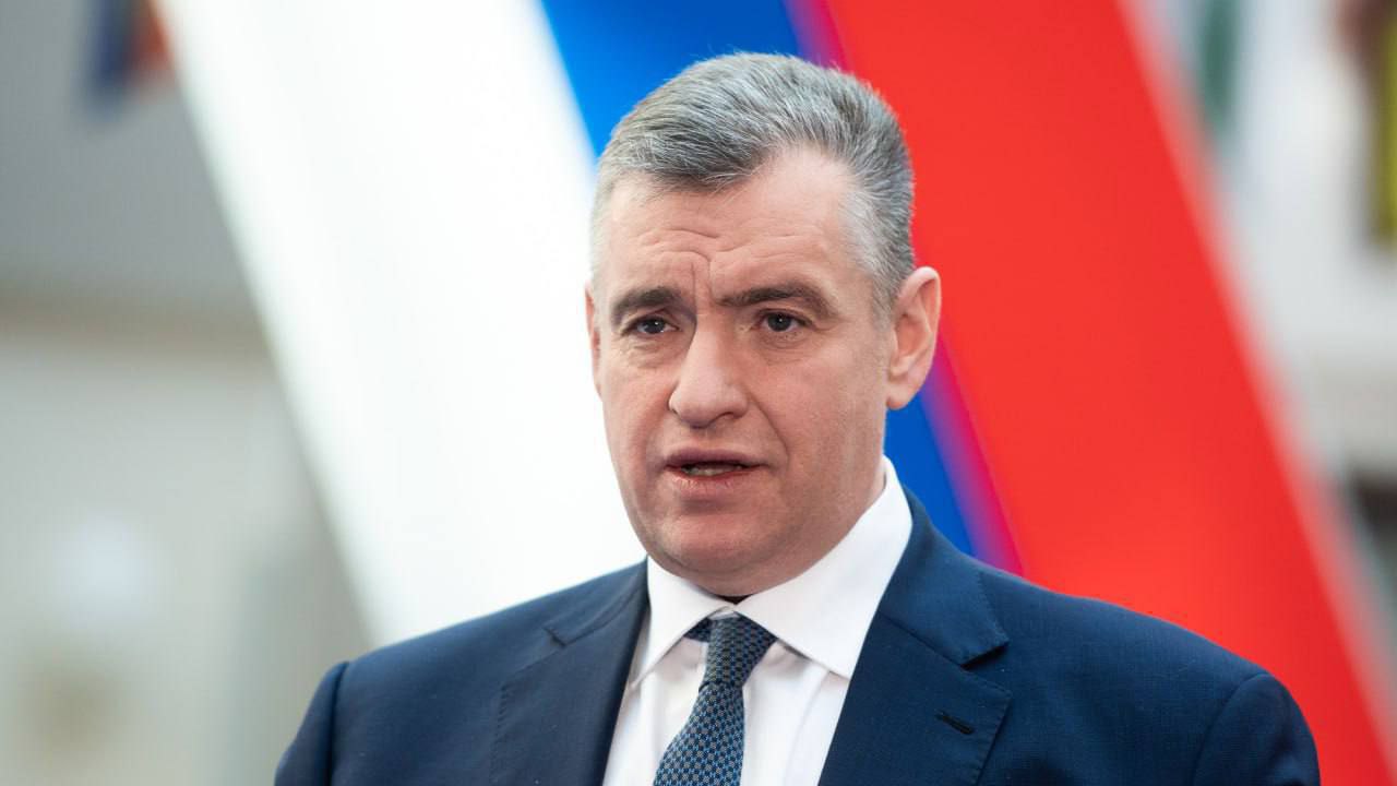 Сегодня в Липецкую область приедет лидер ЛДПР Леонид Слуцкий По информации сторонников в обед Слуцкий посетит кооператив Живое село в Преображеновке где пообщается с местными ремесленниками Также будет встреча и с губернатором и общение с местными жителями которые смогут лично поговорить с лидером ЛДПР   Подпишись на Липецк 1