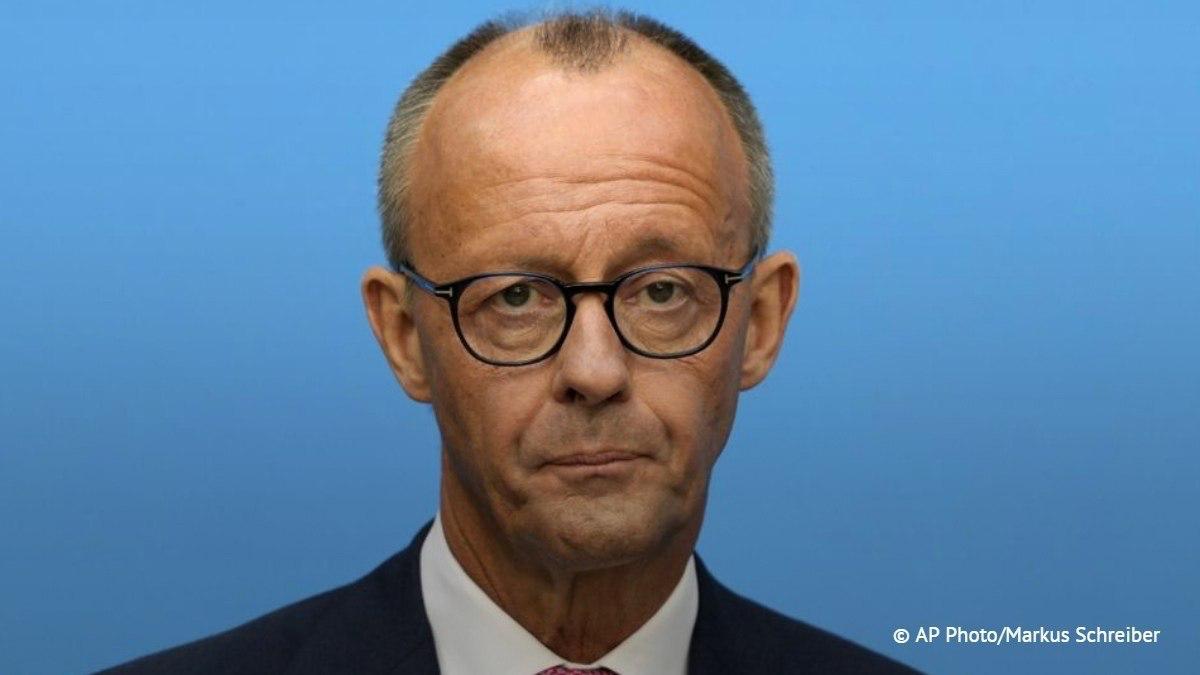 Фридрих Мерц не смог набрать необходимого абсолютного большинства для избрания канцлером в первом туре голосования в бундестаге.