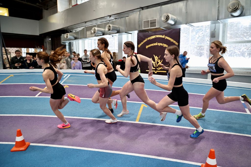 Руководить челябинским УралГУФК будет экс проректор норильского университета   gubernia74 ru articles society 1137068 С завтрашнего дня 20 ноября исполнять обязанности ректора Уральского государственного университета физической культуры будет Виталий Игнатенко Приказ о назначении недавно подписал министр спорта России Михаил Дегтярев Ранее Виталий Игнатенко занимал пост проректора по образовательной деятельности и молодежной политике Заполярного госуниверситета имени Н М Федоровского который находится в Норильске Также руководил управлением образовательной политики в Донском государственном техническом университете в Ростове на Дону   t me chgub