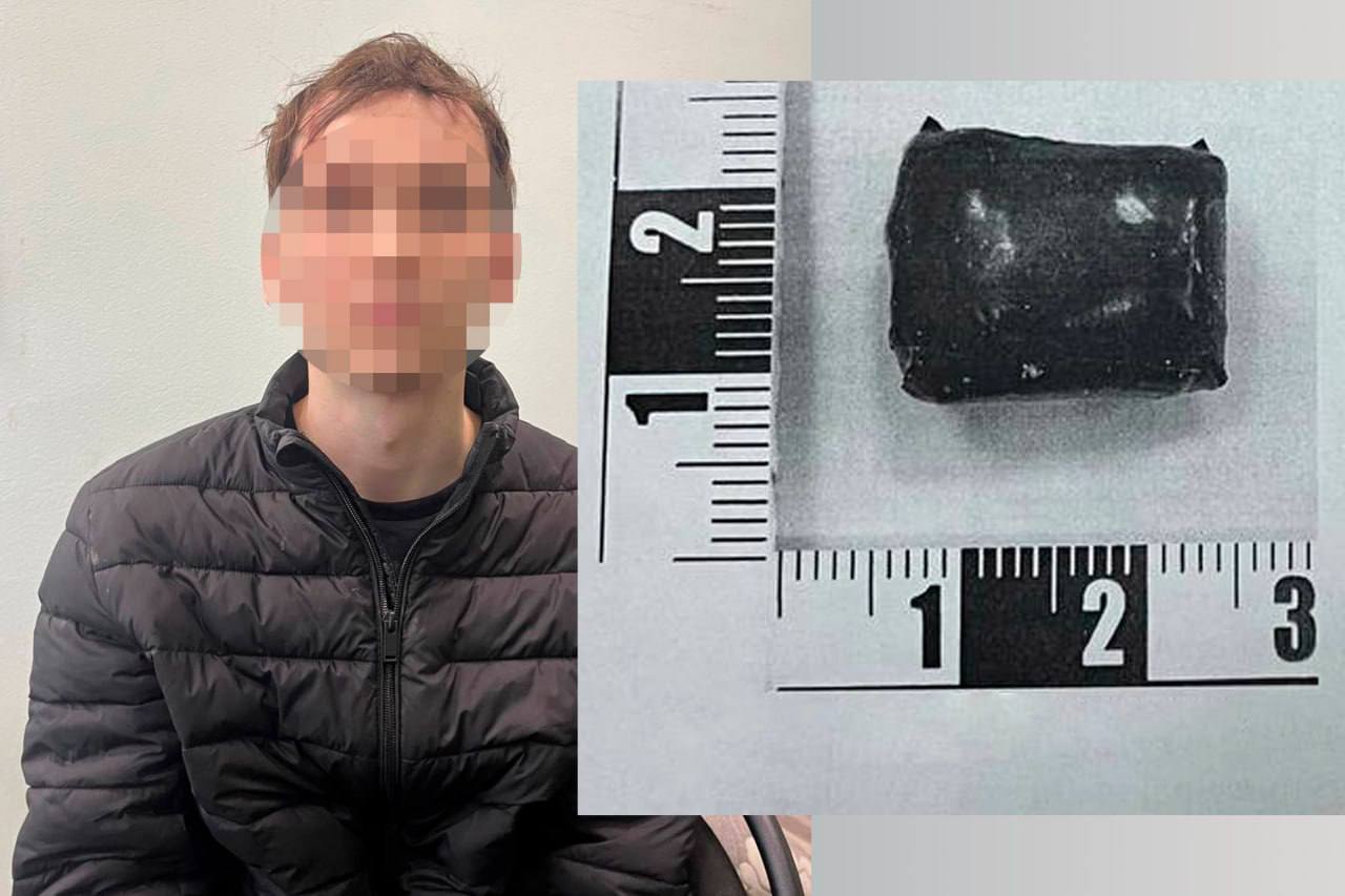 Вечером на Некрасова задержали 21-летнего жителя округа Майская горка. При досмотре у него обнаружили обмотанный изолентой сверток с синтетическим наркотиком в крупном размере. «По имеющейся информации, молодой человек приобрел запрещенное вещество через сеть Интернет, получив координаты так называемой "закладки"», — рассказали в полиции. Возбуждено уголовное дело. Юноше грозит лишение свободы на срок до десяти лет. Архангельск №1 Прислать новость