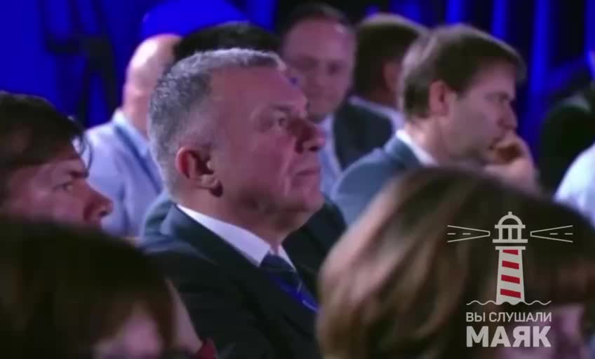 Путин комментирует мировую политику в интервью The Экономист