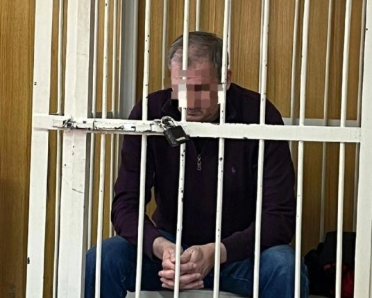 Экс-мэр Тулуна Карих ответит в суде по громкому делу о выделении жилья Бывшего чиновника обвиняют сразу в пяти преступлениях Читать подробнее на сайте...