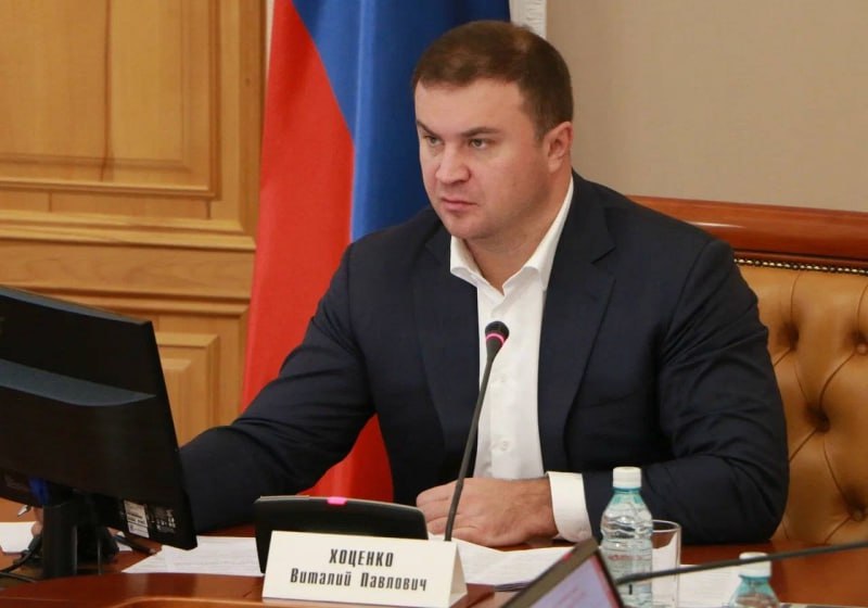 Хоценко пригласил в Омск жителей Прибалтики разделяющих российские ценности Губернатор Омской области Виталий Хоценко отреагировал на события происходящие в Прибалтике Он прокомментировал намерения Латвии запретить русский язык в государственных учреждениях А также действия Литвы без предупреждения закрывшей границу с Республикой Беларусь и планирующей ограничить транзит в Калининград В ответ на эти события Хоценко призвал всех жителей Прибалтики независимо от их национальности переехать в Омск Обращаюсь ко всем жителям Прибалтики вне зависимости от национальности если вы устали от бесчеловечных приемов своих политиков угождающих Западу если вы любите Россию и разделяете наши российские традиционные ценности добро пожаловать в Омск отметил Хоценко