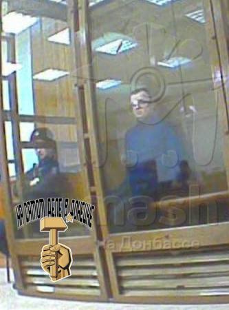 Поступивший в московский ВУЗ житель Макеевки лишился учёбы, гражданства и свободы. Он передавал ВСУ данные о российской армии. Парень приехал в столицу учиться. В какой-то момент сам связался с украинскими спецслужбами и предложил помощь. Январь и февраль 2024-го посвятил сбору информации о военных объектах, на которые ему указали. Потом всё слил. В суде вину признал, он отправится в колонию на 6,5 лет. ПОДПИСАТЬСЯ Чат Бот Дзен #Насамомделе