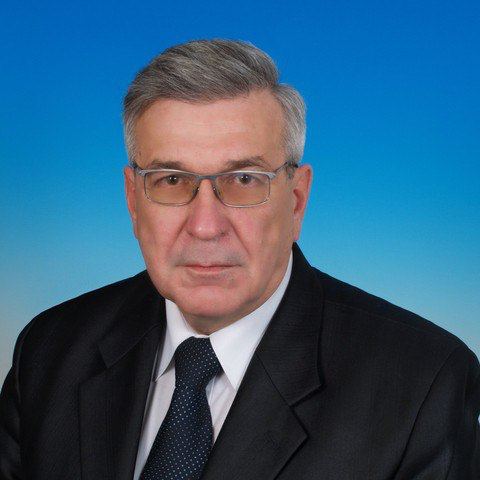 Умер депутат Госдумы, единоросс Михаил Тарасенко, сообщил Володин. Eму было 77 лет. В последний раз голосовал 17 июля — как раз за новые репрессии за поиск «экстремистских» материалов в интернете, убедился ЧТД.