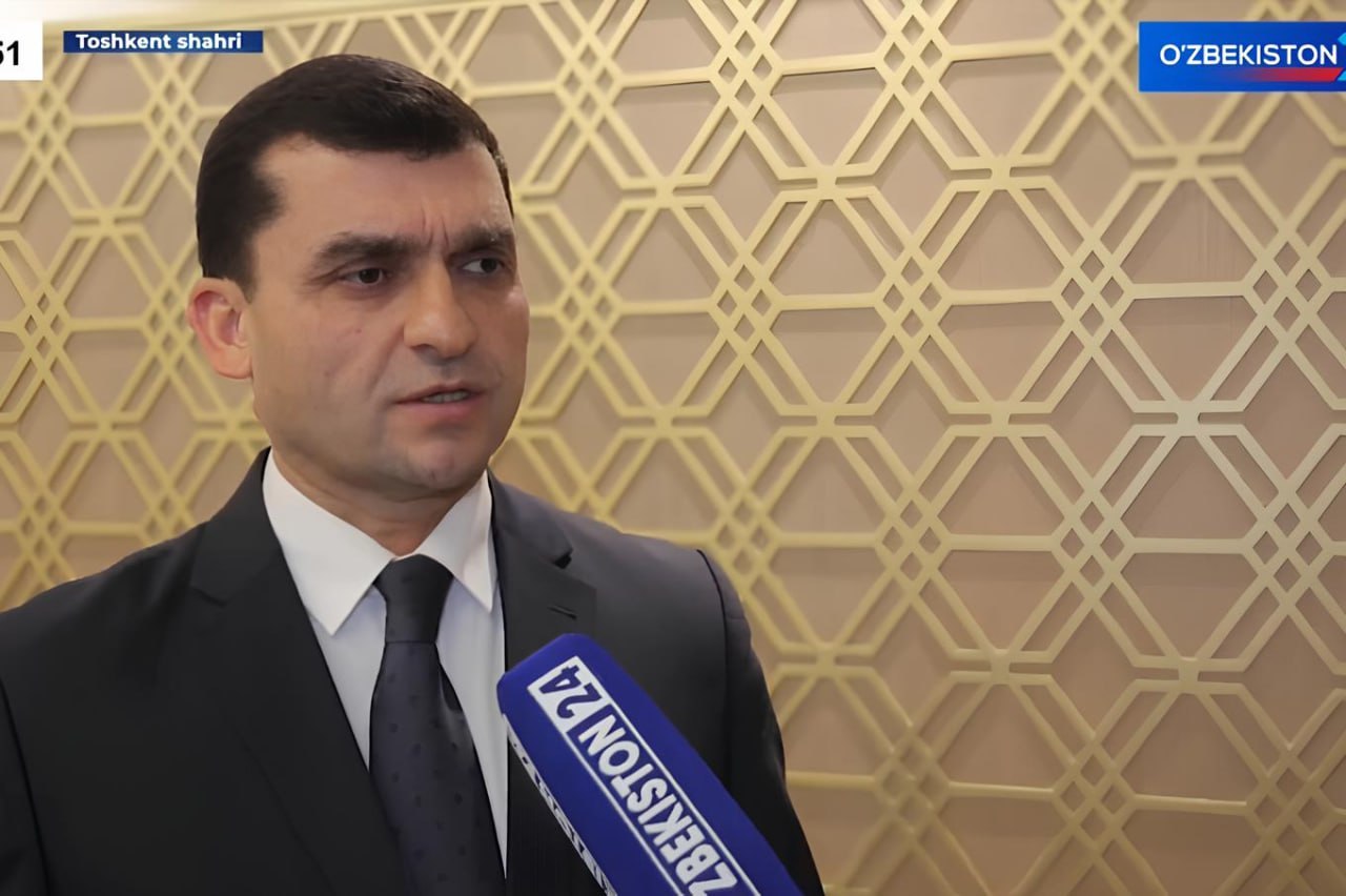 Минздрав в Узбекистане зарегистрировали 155 случаев ранних браков С начала года в Узбекистане зарегистрировано 155 случаев браков среди девочек в возрасте 15 17 лет сообщил министр здравоохранения Асилбек Худаяров в интервью телеканалу Узбекистон 24 Помимо этого в республике есть случаи и родственных браков Он подчеркнул что подобные союзы несут серьезные риски растет вероятность рождения детей с инвалидностью Худаяров добавил что на совещании под руководством Шавката Мирзиёева поднимались случаи когда женщины беременеют дважды в течение одного года не соблюдая интервал между родами По его словам это приводит к рождению ослабленных детей и проблемам со здоровьем у матерей Telegram Facebook Instagram LinkedIn Сайт