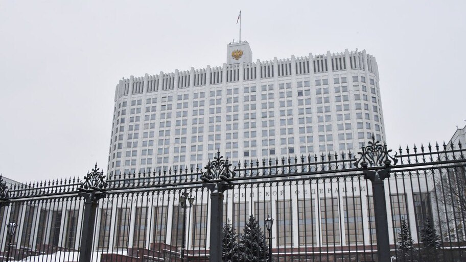 В России в ближайшие три года запланировано 200 культурных мероприятий Правительство утвердило план мероприятий по реализации в 2025–2027 годах Стратегии государственной культурной политики: намечено проведение 200 мероприятий, сообщила пресс-служба Правительства России. «План мероприятий ориентирован на создание условий для сохранения духовных и нравственных ценностей, защиты исторической памяти и уникального наследия народов России, реализации творческого потенциала жителей страны. Стратегия государственной культурной политики на период до 2030 года нацелена на обеспечение единого культурного пространства страны для укрепления ее суверенитета и повышения качества жизни граждан», — пояснили в Правительстве. Фото: Телеграм-канал «Правительство РФ» , VK и ОК и читайте новости на нашем сайте